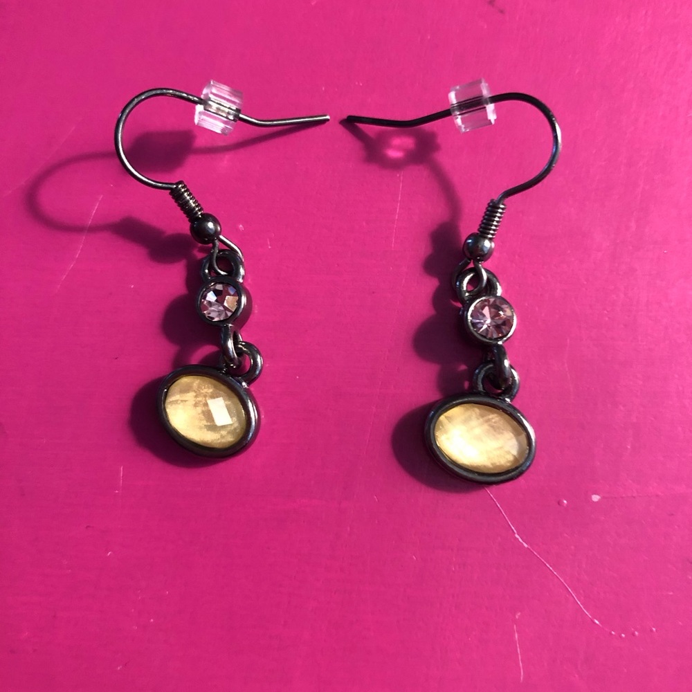 NWOT-Earrings-Amber Color Mother of Pearl Oval